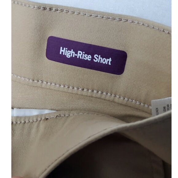 Gloria Vanderbilt Shape Effect Shorts Smoothing Panel Size 10 NWT (Tan) - Picture 9 of 10